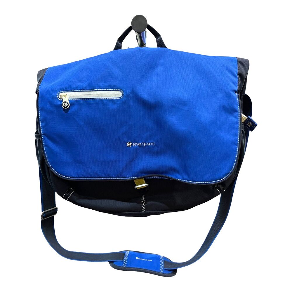 Sherpani Verve Crossbody Messenger Expandable Travel Bag Blue Black